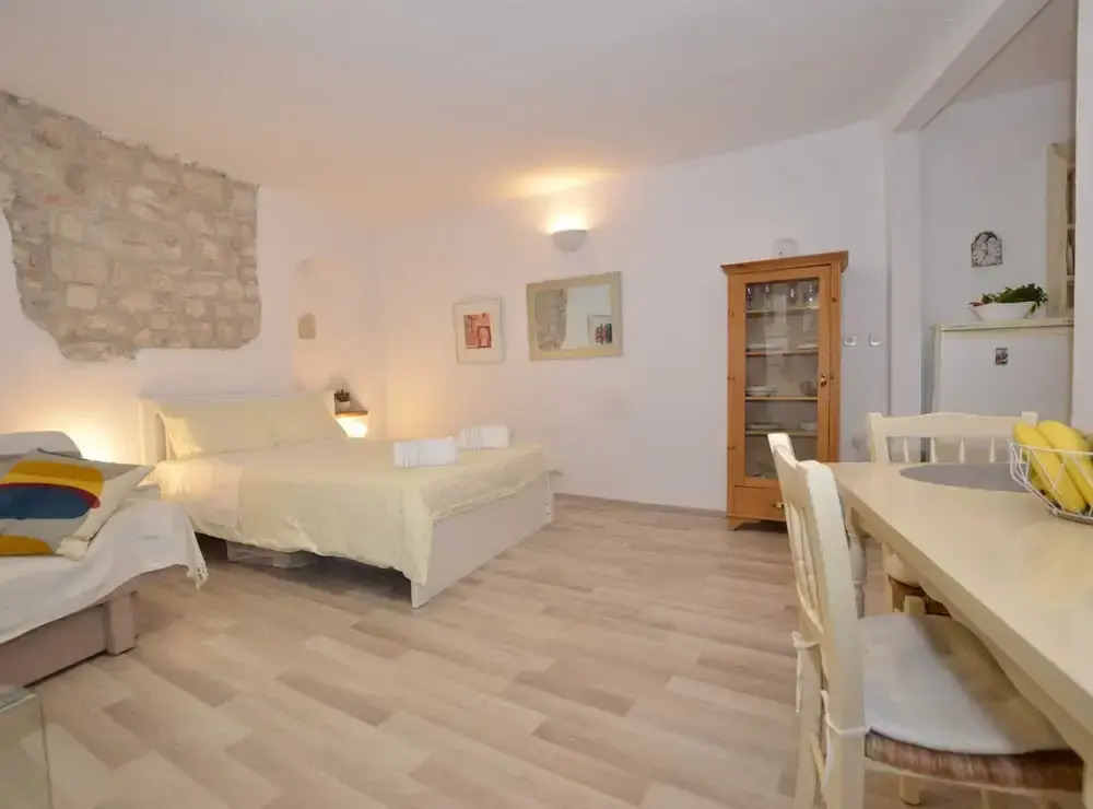 La Dolce Vita Studio