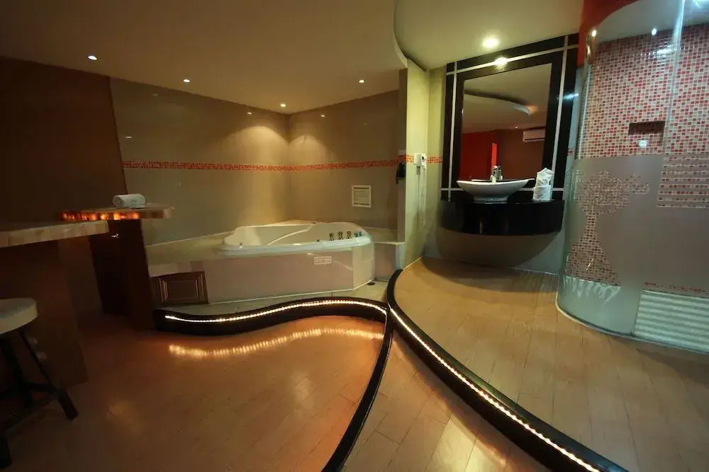 Motel Suites Xiu