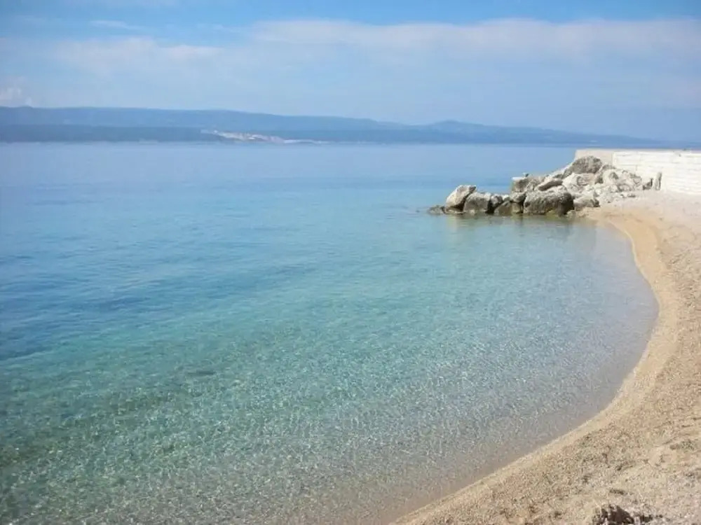Lile - Comfortable 3 Bedroom Apartment - A1