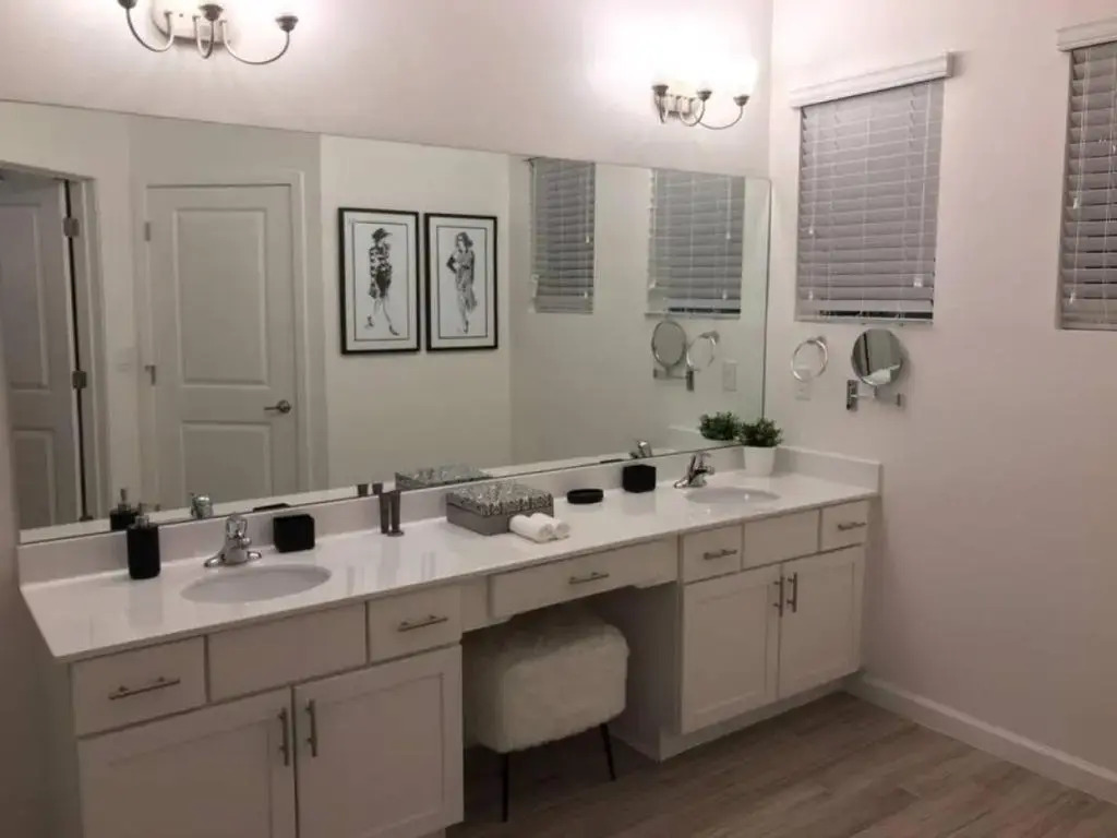 Sonoma Resort 7 Bedroom Vacation Home with Pool 1759