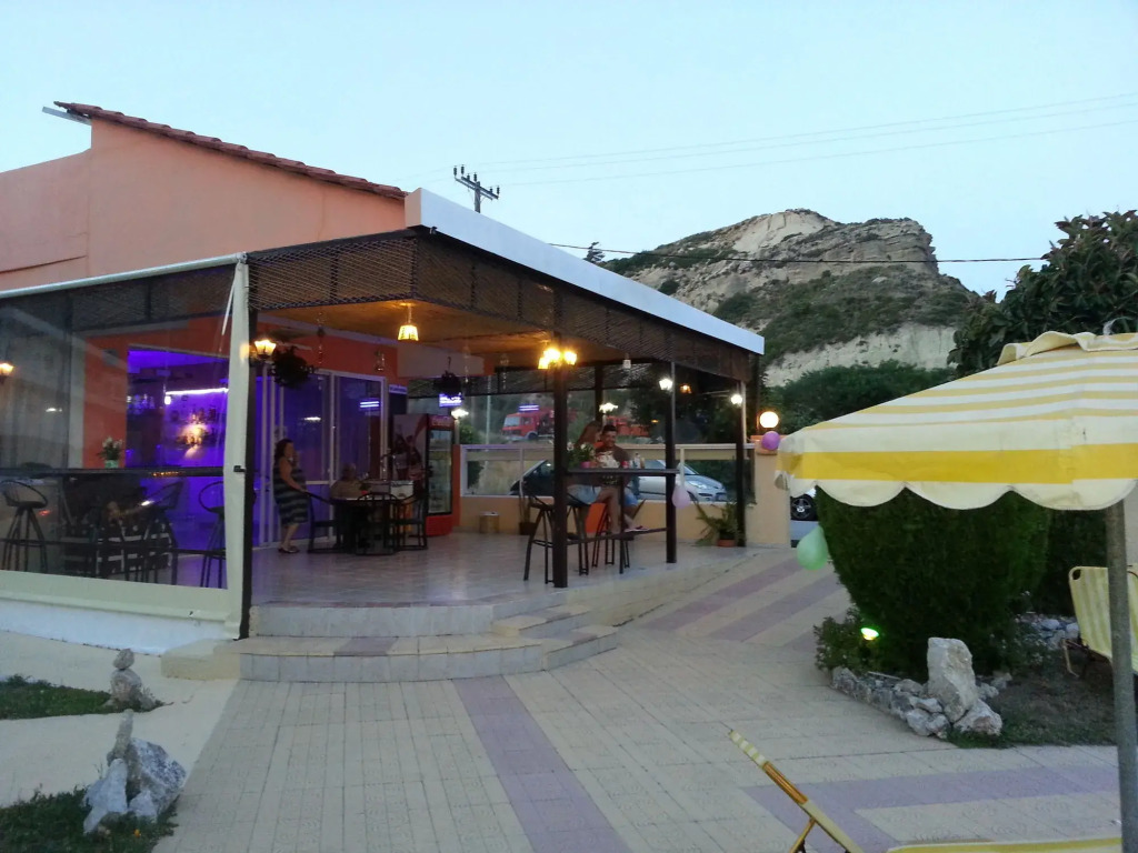 Casa Blue Sarantis