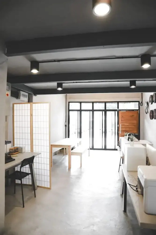 The Cube Hostel Khaosan