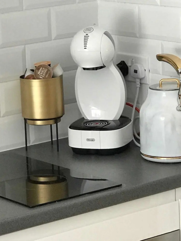 Flat 1 Helena House, 1-bed, Sleeps 2, Garden