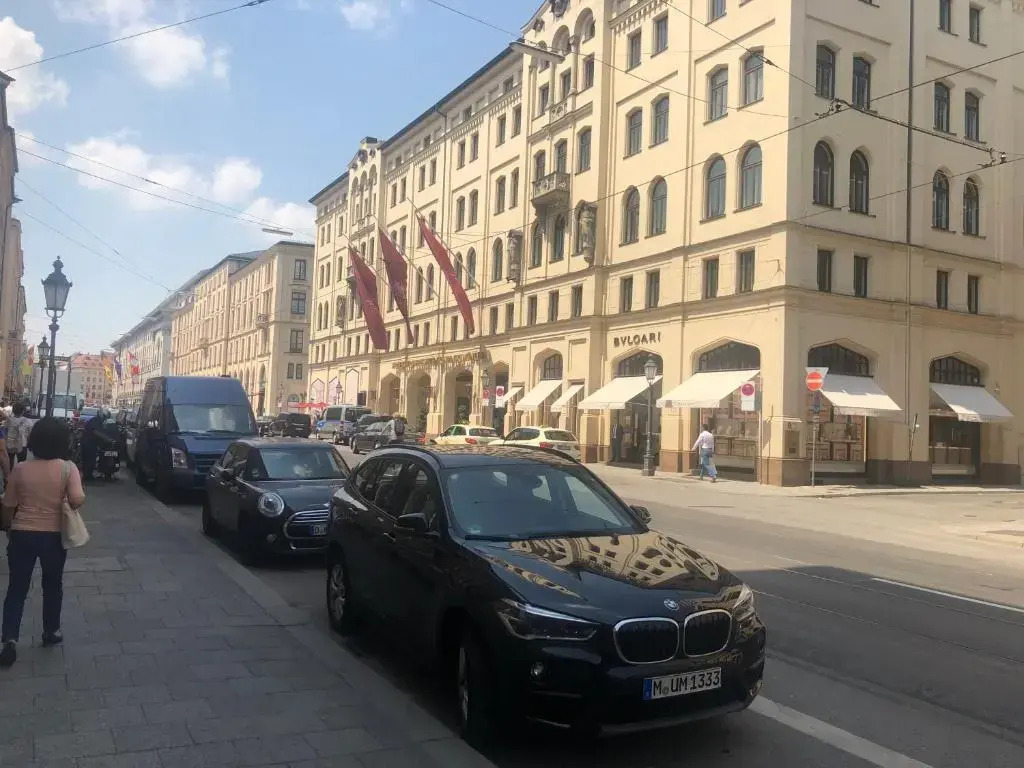 Luxurious 2 Bedroom Apartment Old City