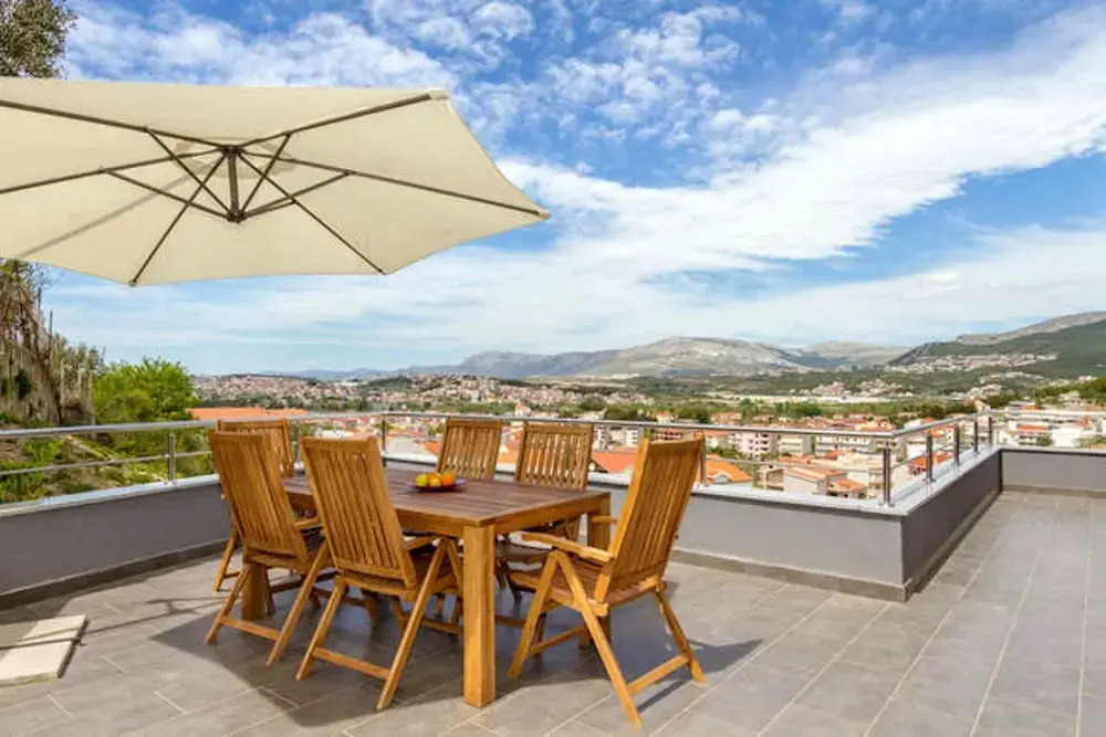 House With 3 Bedrooms in Podstrana, With Wonderful City View, Private