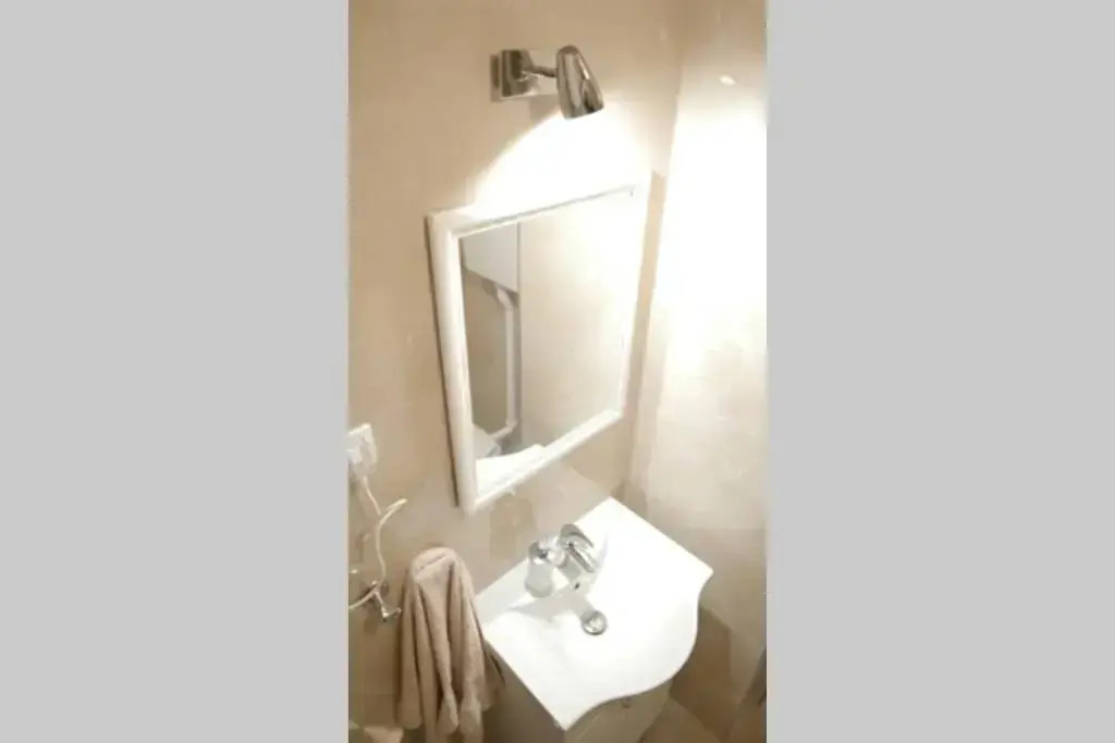 Apartment Art