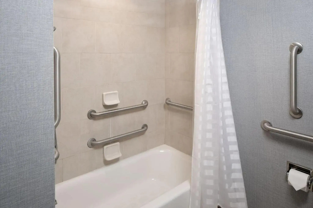 Hyatt Place Pittsburgh North Shore
