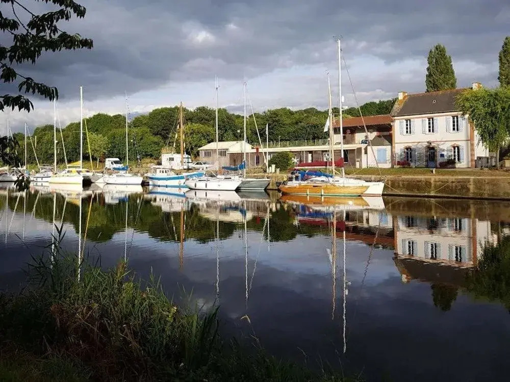 Au Bord de la Rive B&B