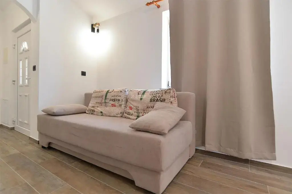 Apartment 1701