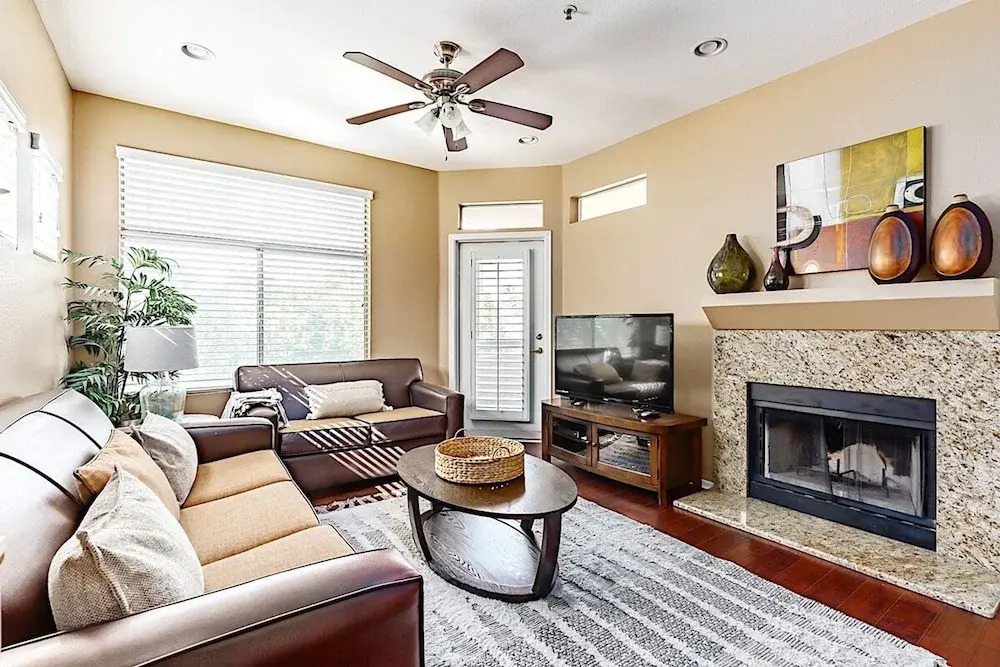 Desert Willow Walk Condo 2BR by Casago