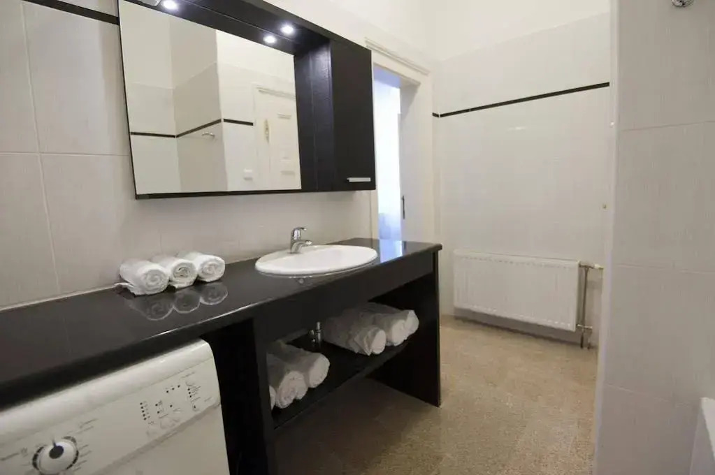 Grand Market Luxury Apartments