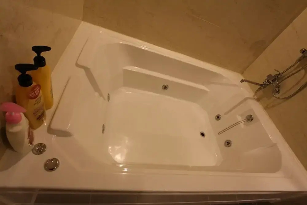 S Petite Hotel