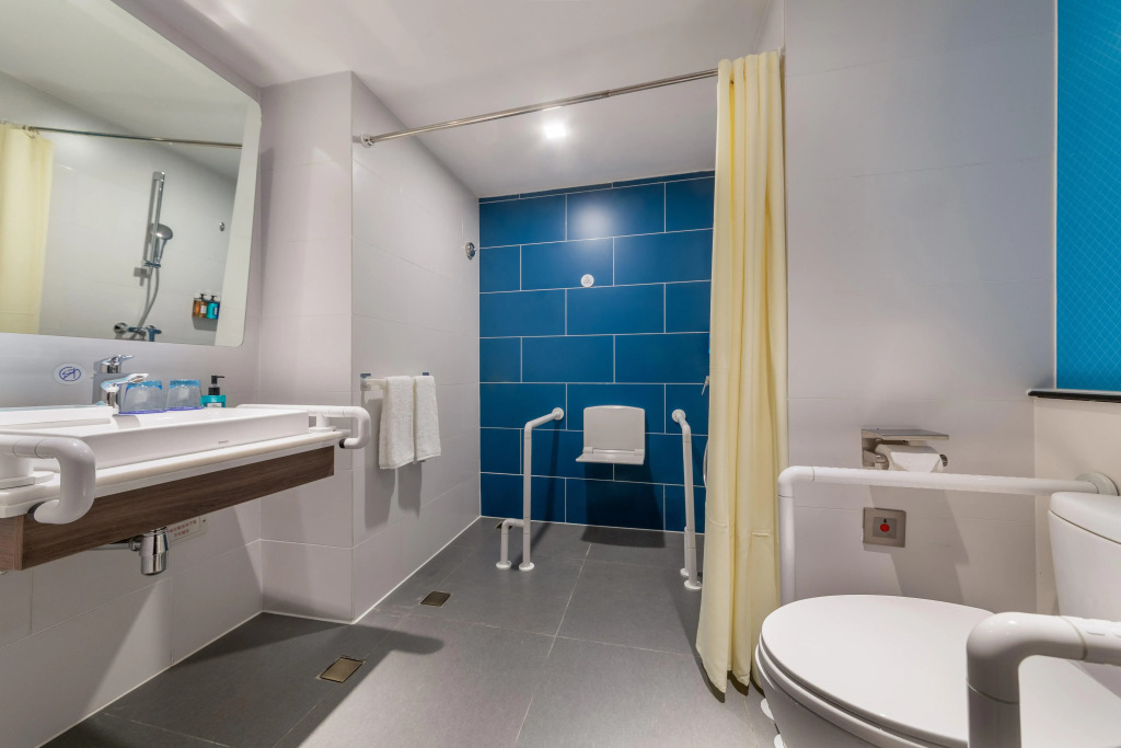 Holiday Inn Express Ningbo City Center by IHG