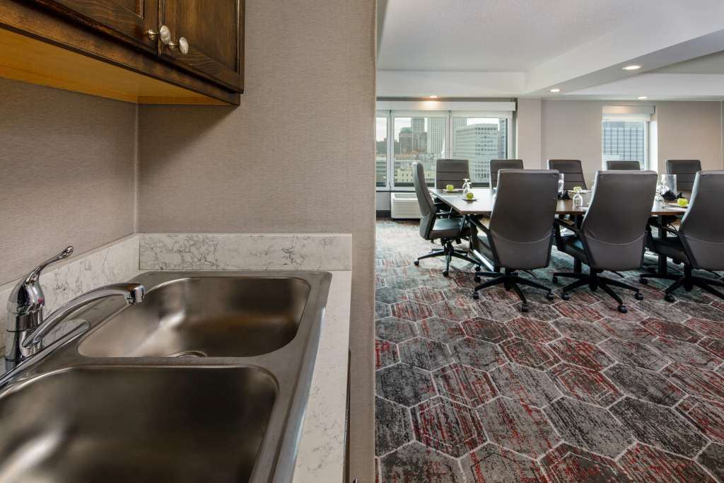 Crowne Plaza Memphis Downtown by IHG