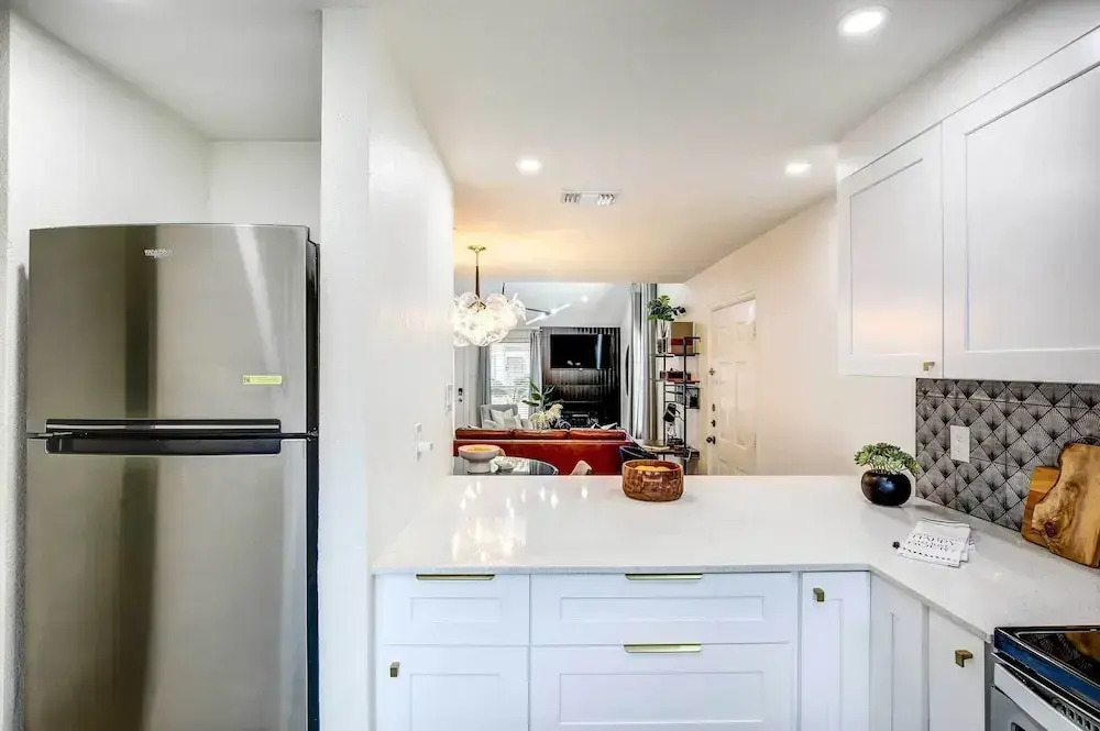 Stylish Allen Home near Watters Creek Village