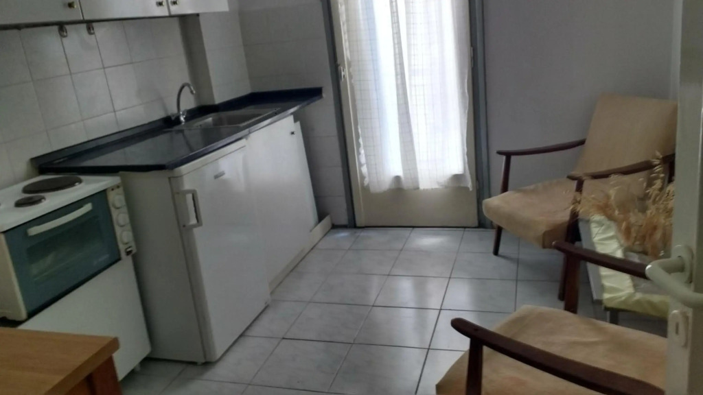 Κεντρικα της πολης διπλα στην παραλιακη και το Συνεδριακο κεντρο του Μεγαρου Μουσικης