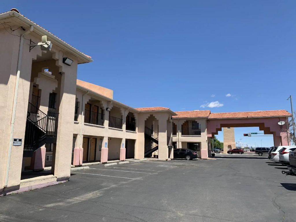 Luxury Inn