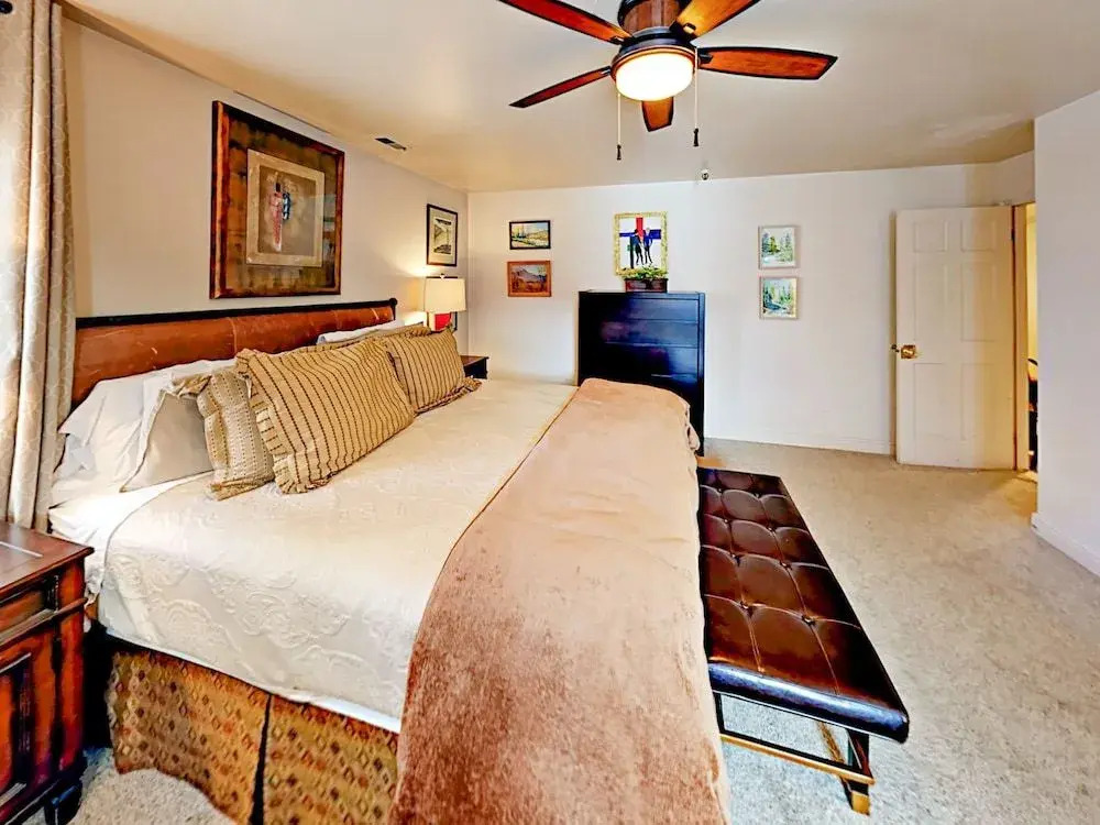 Woodside Unit #3B - 3 Br Condo
