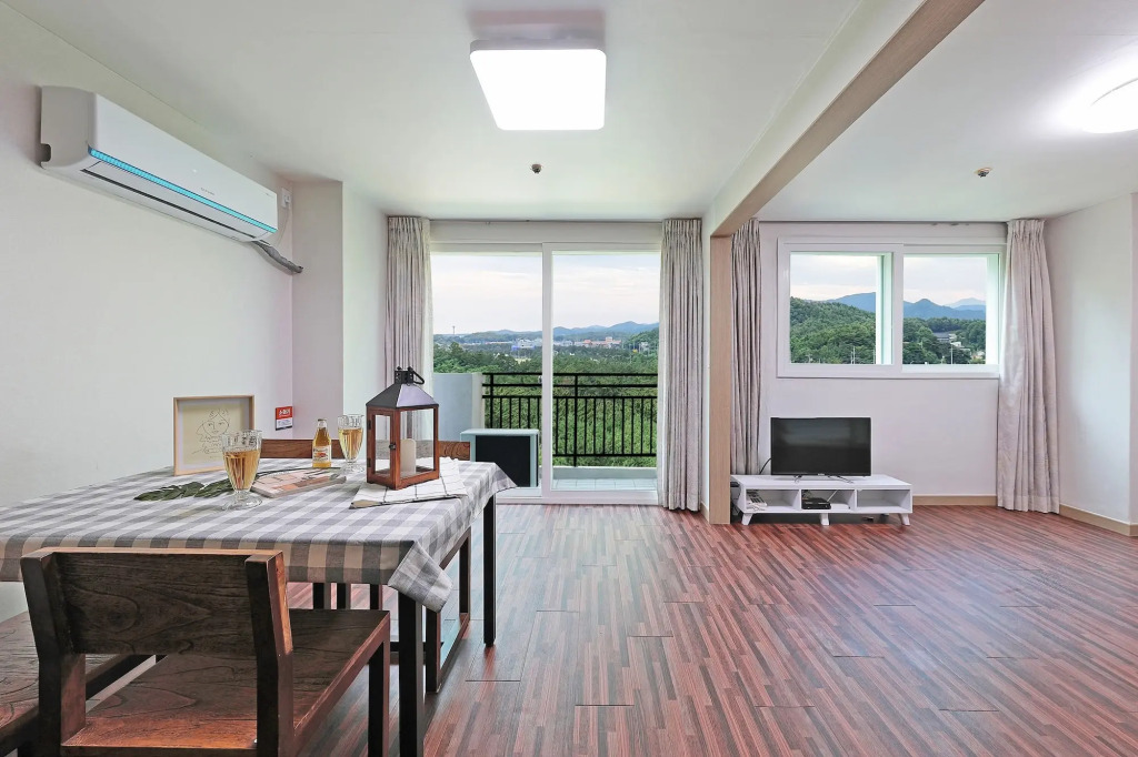 Ocean to you Resort Sokcho Seorak Beach Hotel and condo
