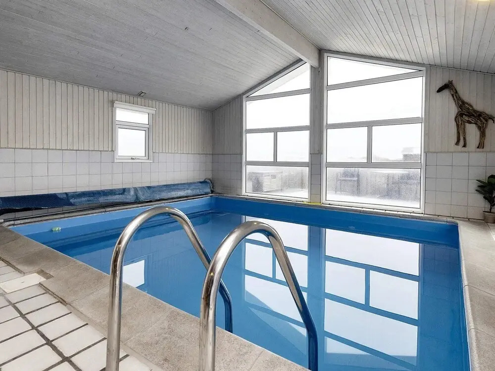 Luxury Cottage With Pool and Sauna-by Traum