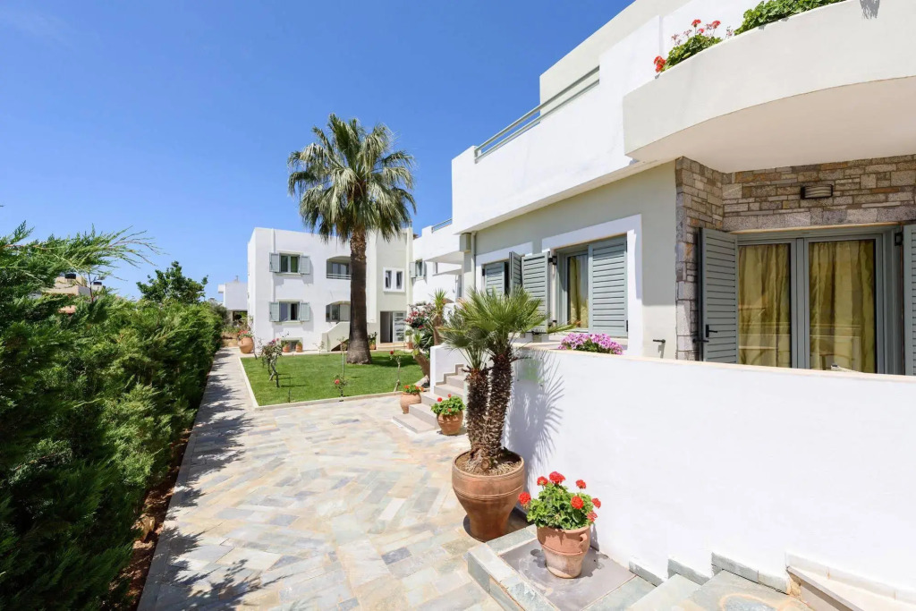 Angela Studios Apartments