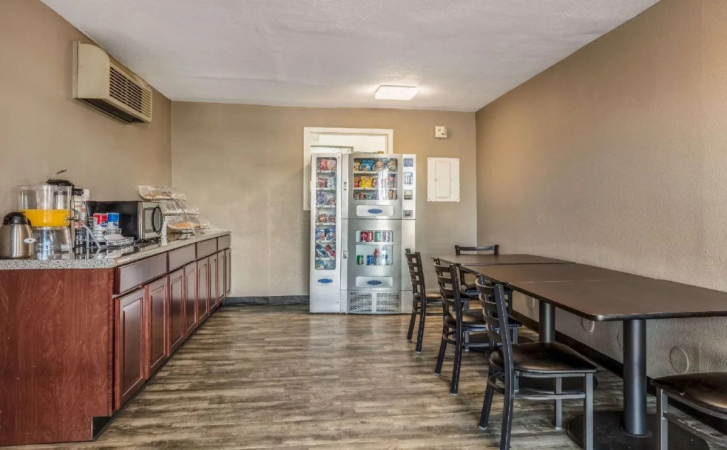 Rodeway Inn West Memphis