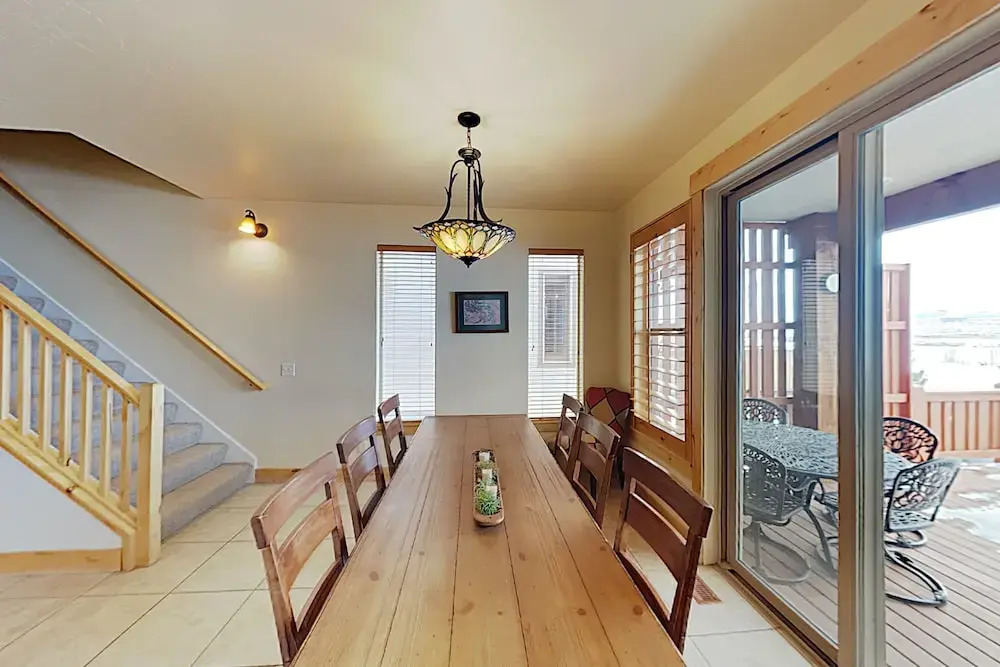 New Listing! Mountain-view Ski W/ Hot Tub 4 Bedroom Home