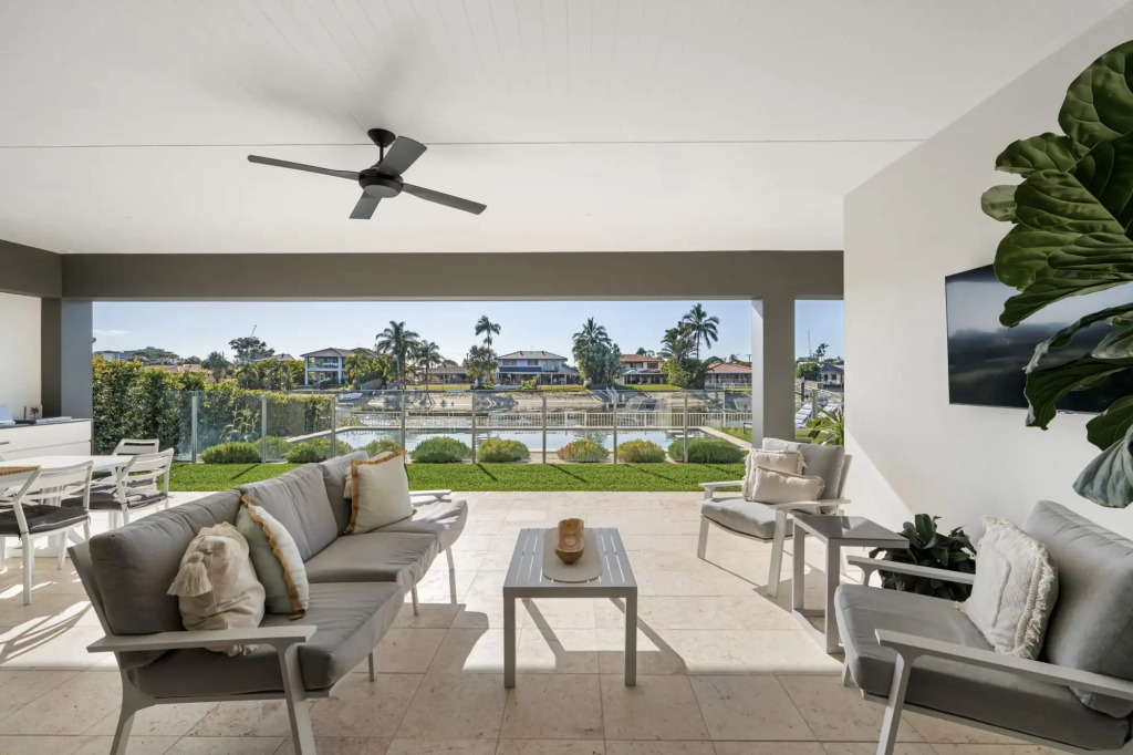 Luxe Family Entertainer on Canal  Private Pool
