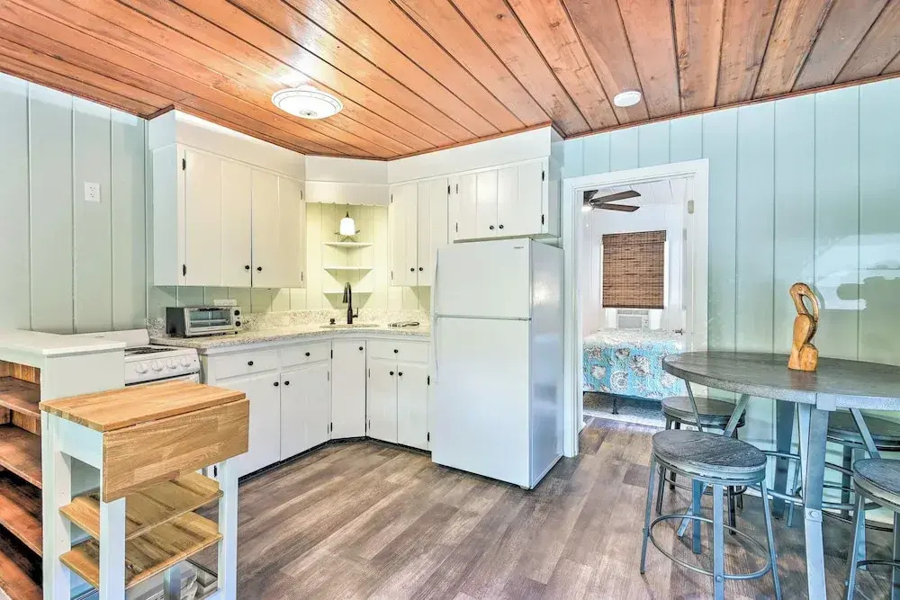 Remodeled Siesta Key Escape Walk to the Beach!