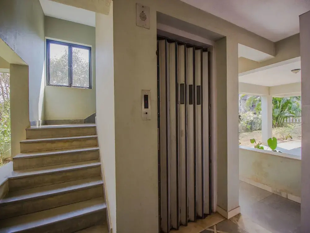 OYO 11351 Home 4BHK Miramar Beach
