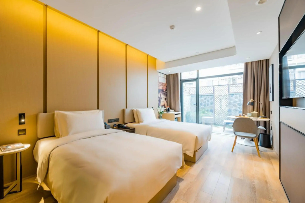 Atour S Hotel Shanghai Oriental Pearl Tower