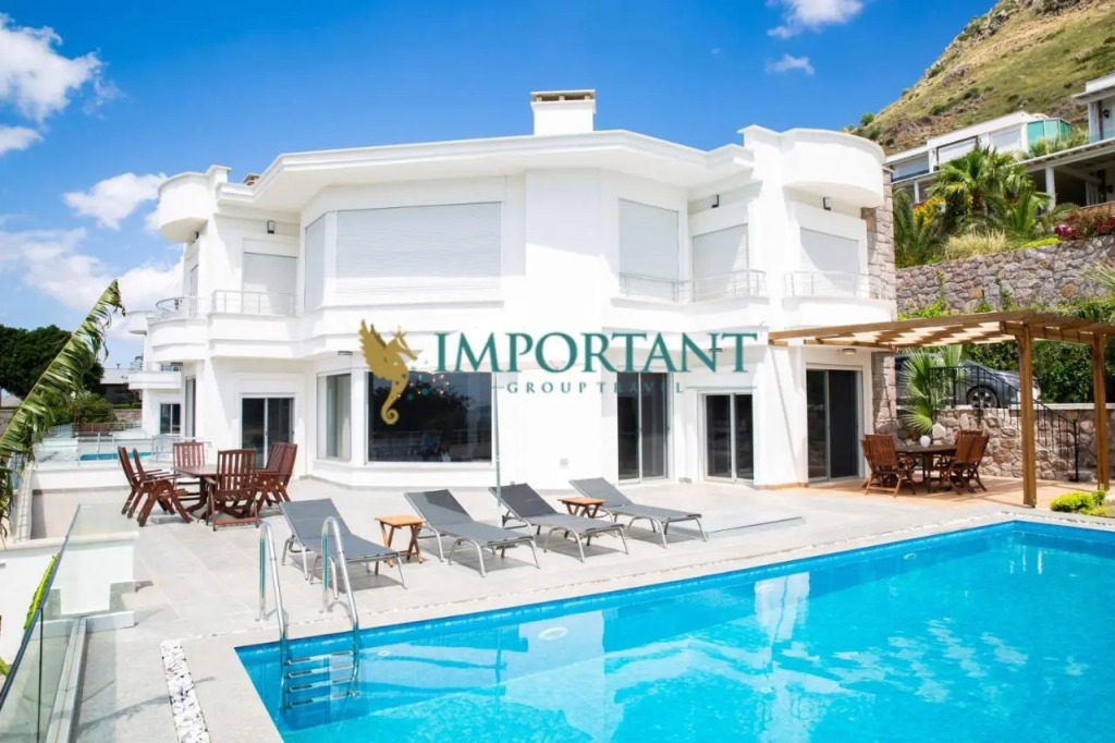 BD4123 Five Bedroomed Villa with Pool and Sea View