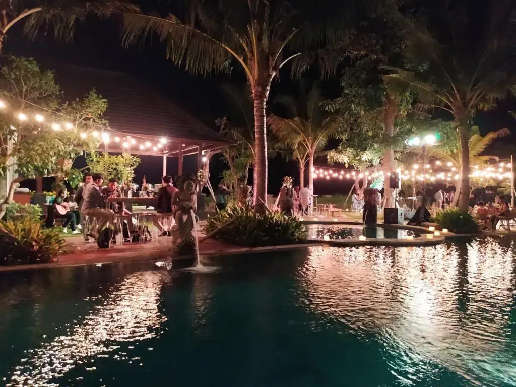 Kori Maharani Villas - Lagoon Pool Access 1