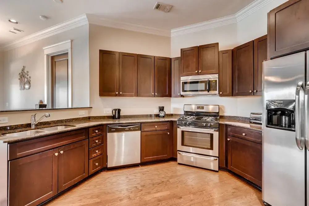 Midtown Luxury Suites by 1stHomeRent