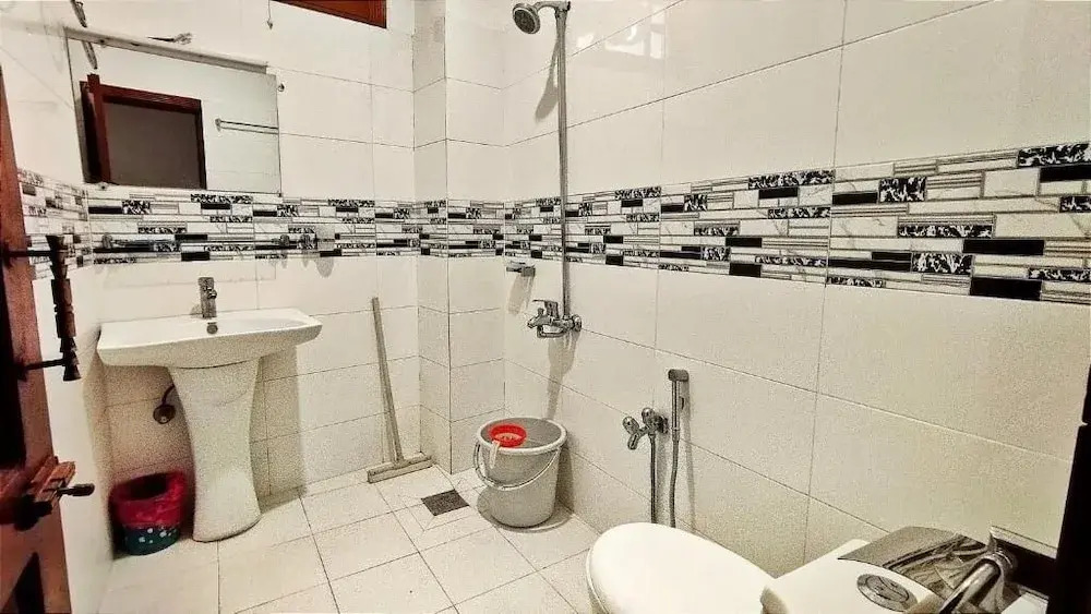 Hotel Swat Rezidor by Khan Familia Travels