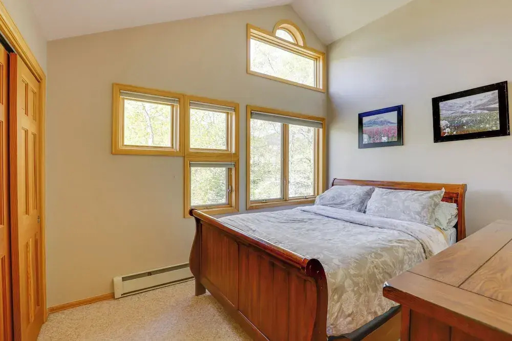 Spacious Townhome Near Main St & Lake Dillon!