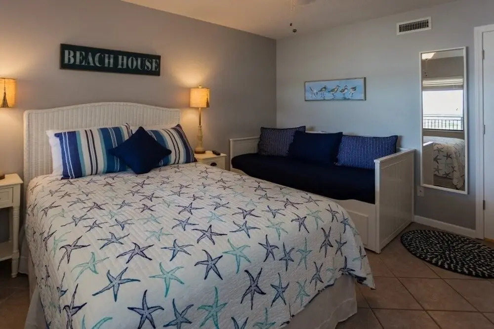 Windjammer Oceanfront Condominiums