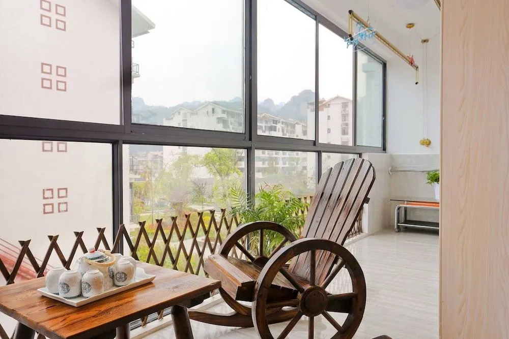 Summer Inn Wulingyuan