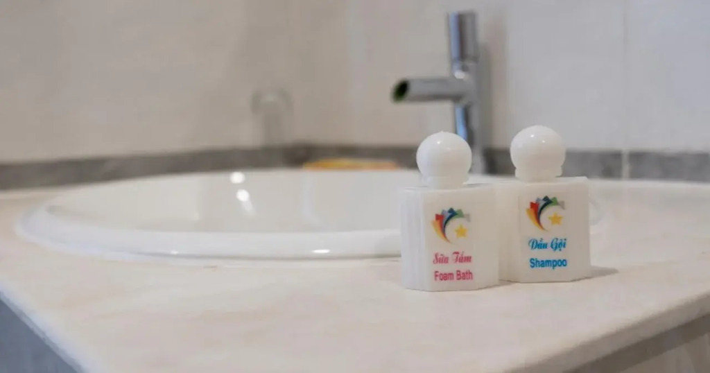 White Diamond Airport Hotel