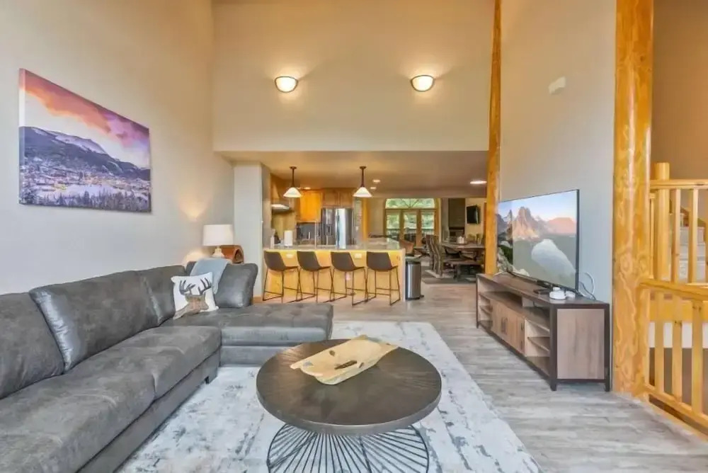 5 Bedroom Luxury Townhome Near Snowflake Lift in Breckenridge - Walk to Lift!