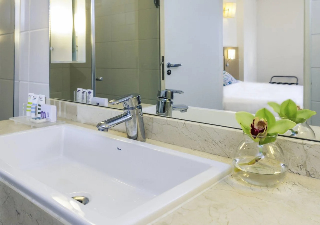 Mercure Santos