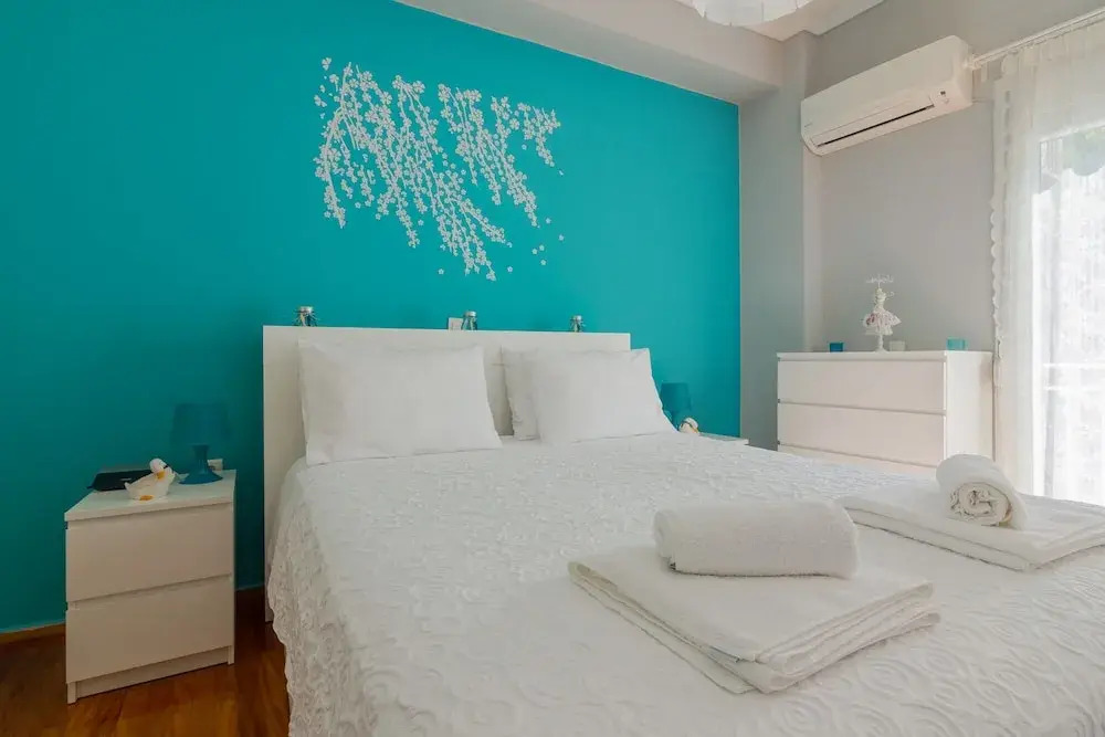 Adorable 2 Bedrooms Apartment in Athens