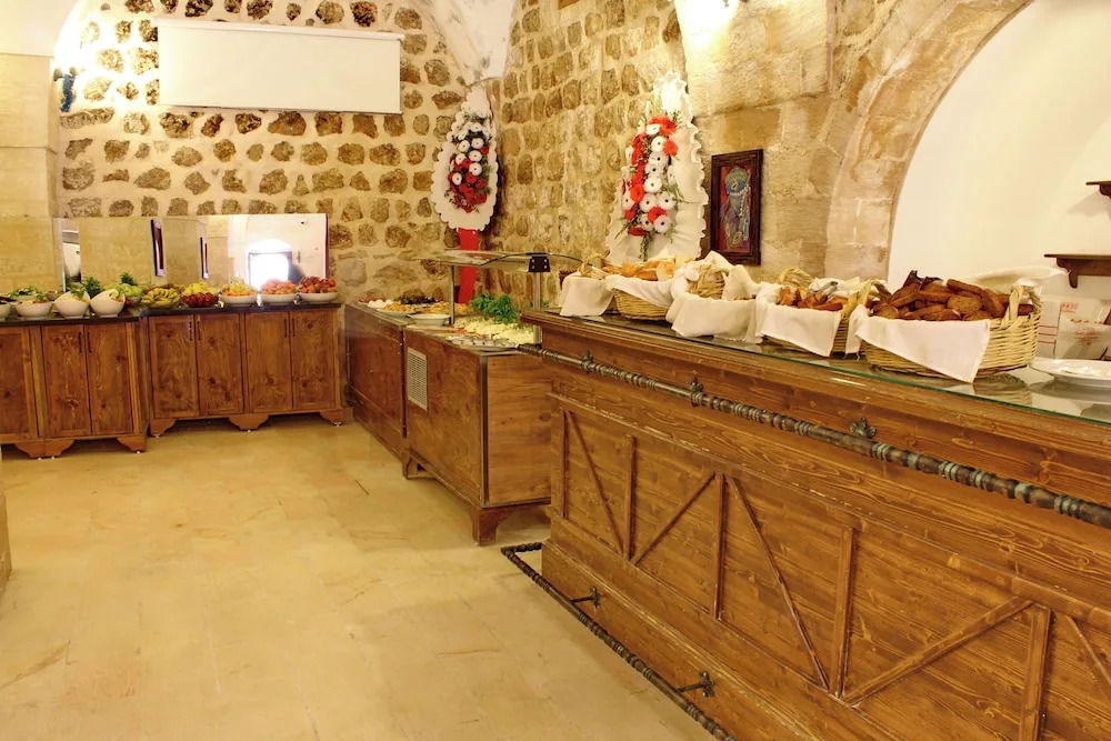 ULUBEY KONAĞI