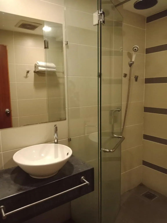 Hotel Zamburger Taman Segar