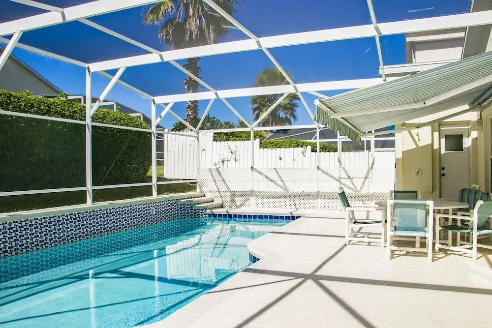 Davenport Pool Homes by RMG
