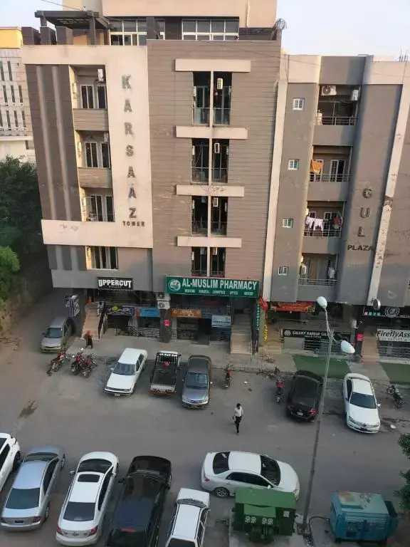 Spacious private ,Family 1BR Apt/Netflix/wifi/