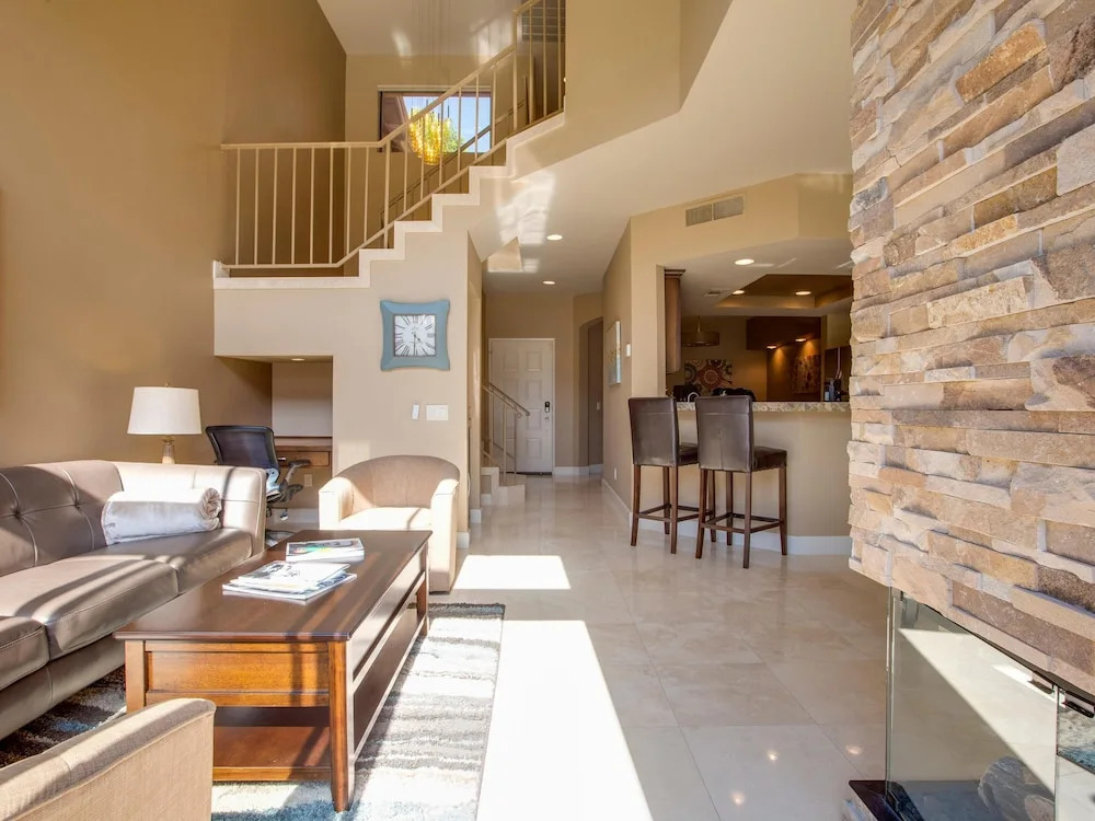 Mountain View Oasis at PGA West by Acme House Company