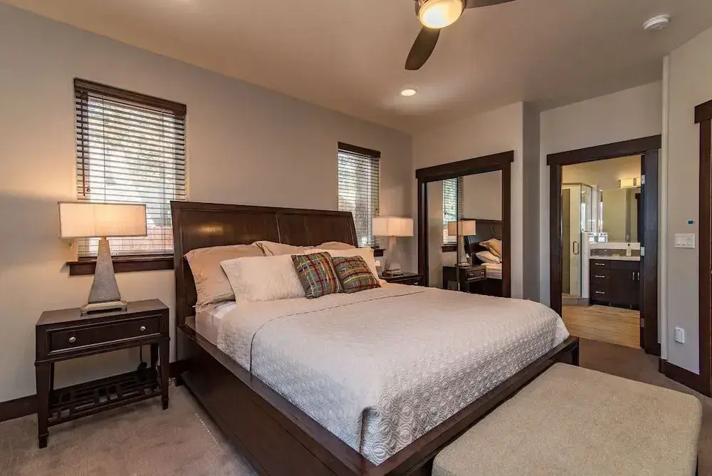 1310 Omalley Dr Home - 4 Br home by RedAwning