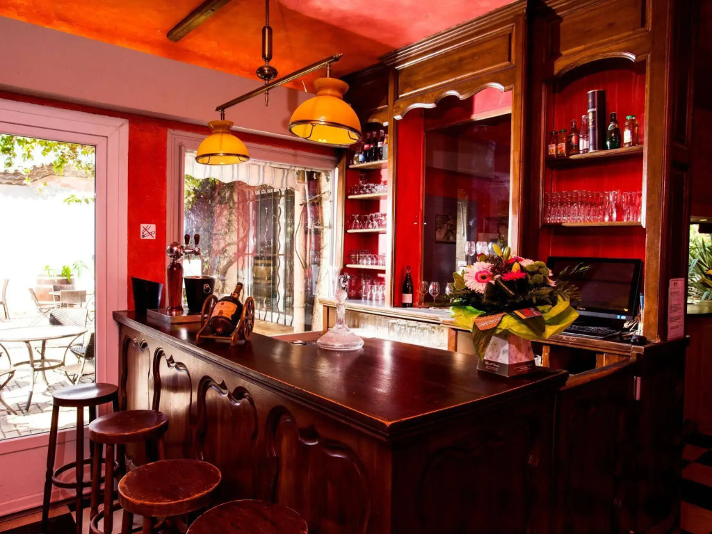 Logis Hotel Les Vignes Blanches