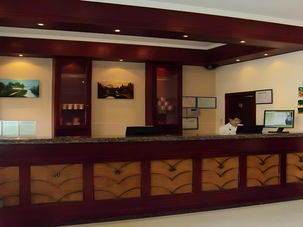 GreenTree Inn YiZheng Zhenzhou East Road